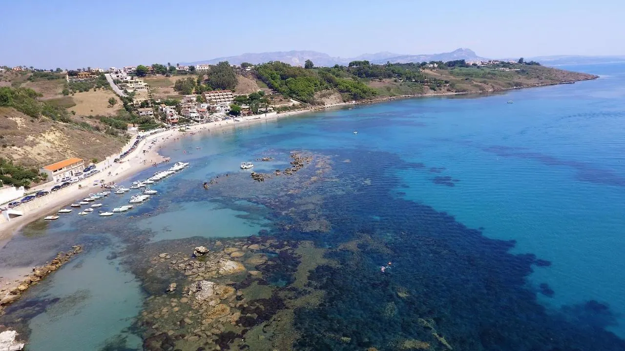 Sea Front Apartment 5 Beds With Balcony 250 Meters From The Beach Case San Marco 0*,
